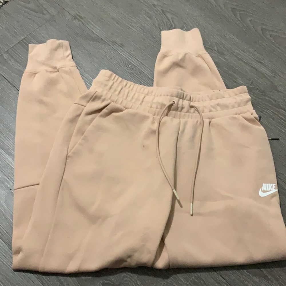 NIKE TECH FLEECE JOGGERS TAN